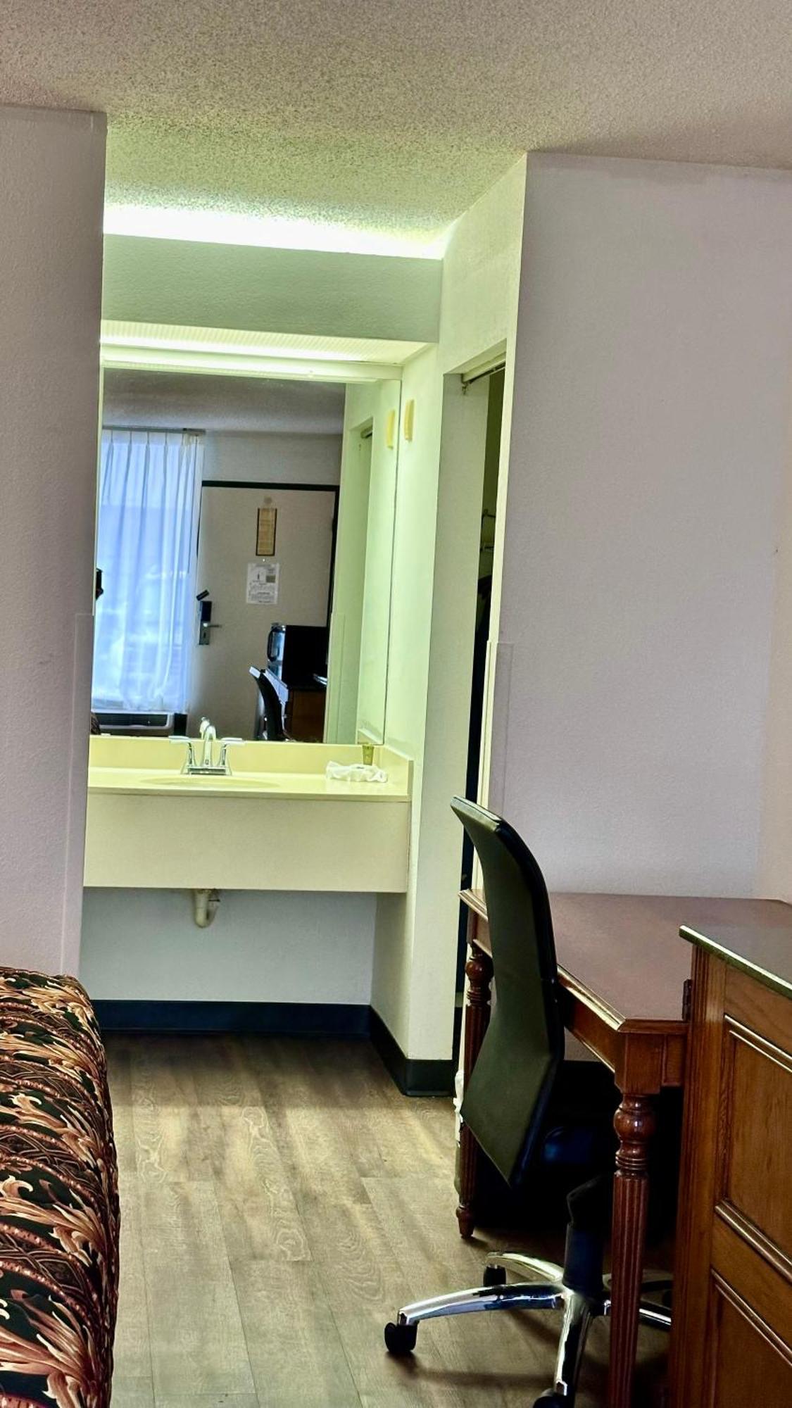 Executive Inn دالاس الغرفة الصورة